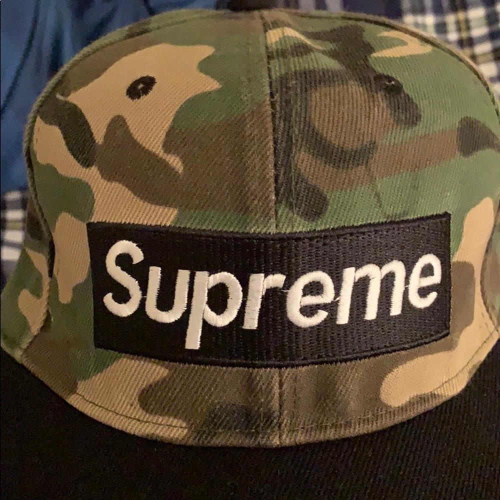 Supreme SnapBack